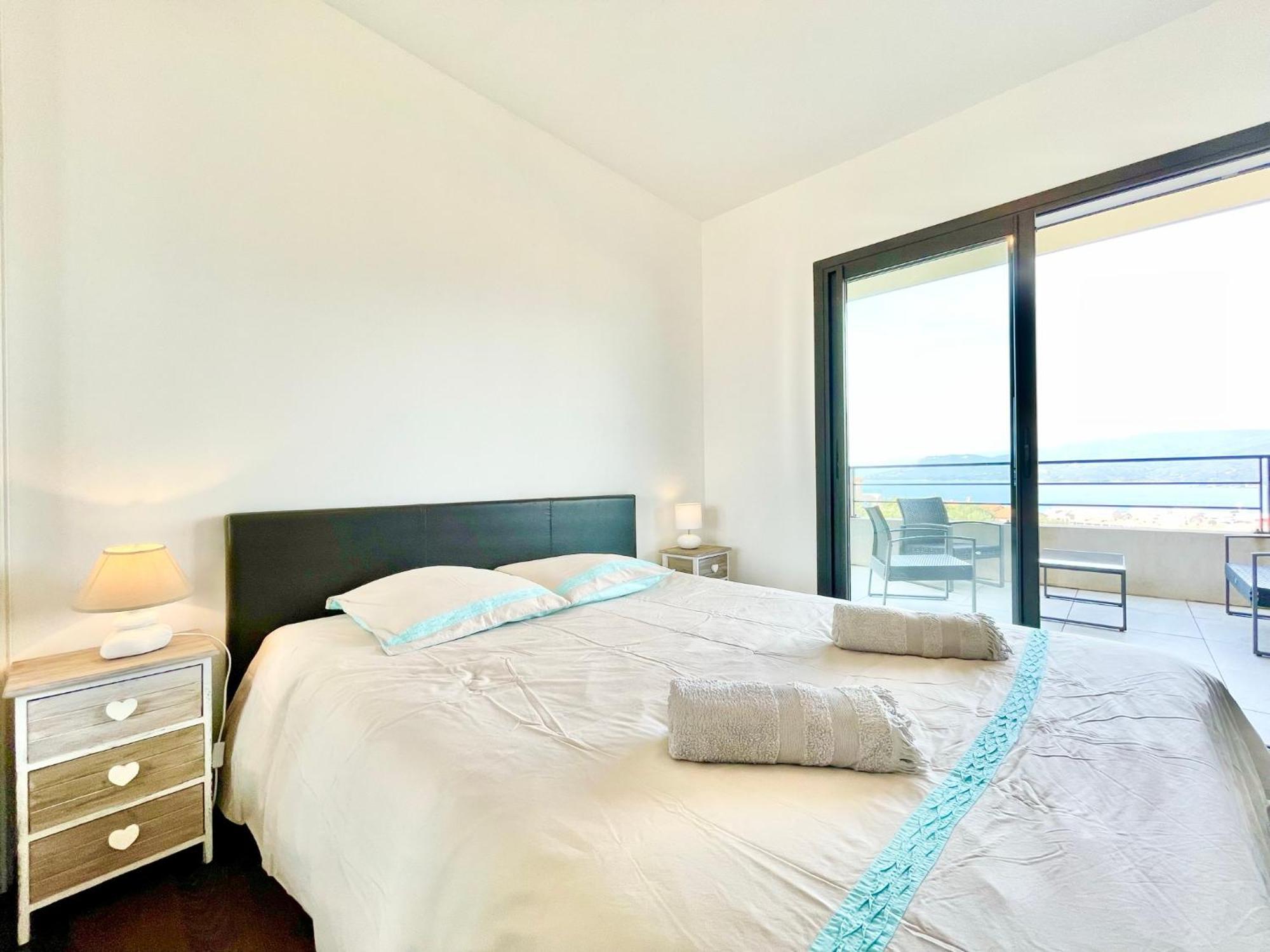 Vue 180°, Terrasse, Clim Appartement Propriano (Corsica)